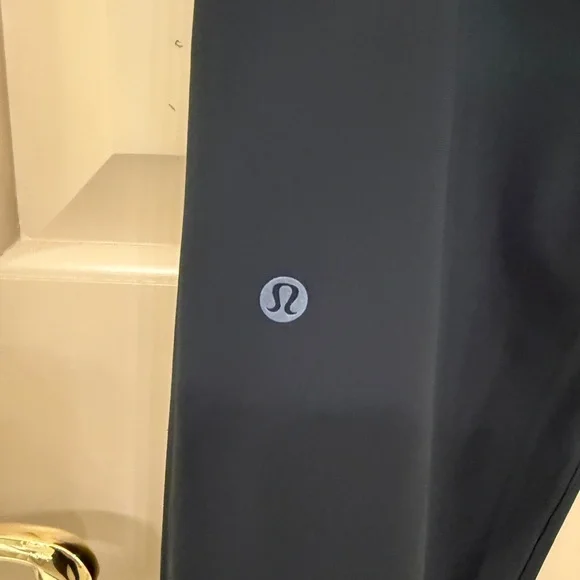 Lululemon Men’s Surge Jogger *Tall* Size M | Smoked Spruce - Picture 4 of 9